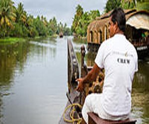 spice coast cruises alleppey