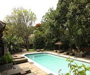 thekkady spice village